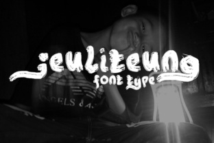 Jeuliteung: A Rough Brush Font for Bold Branding